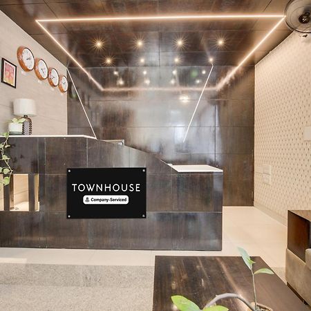 Super Townhouse Hbr Layout Bangalore Esterno foto