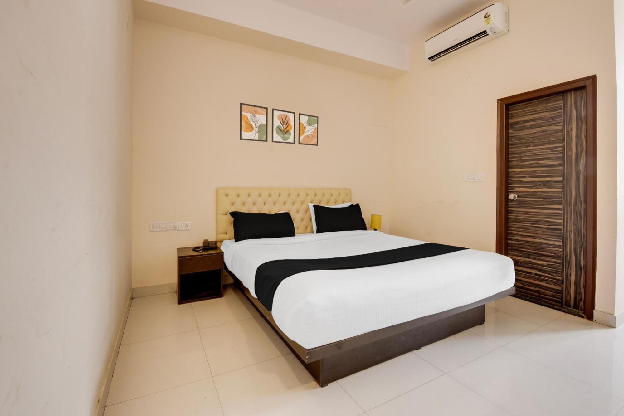 Super Townhouse Hbr Layout Bangalore Esterno foto